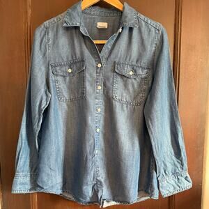 CHICO'S | Blue Denim CHambray Button Down Chest Pocket Shirt | Medium Chico's 1